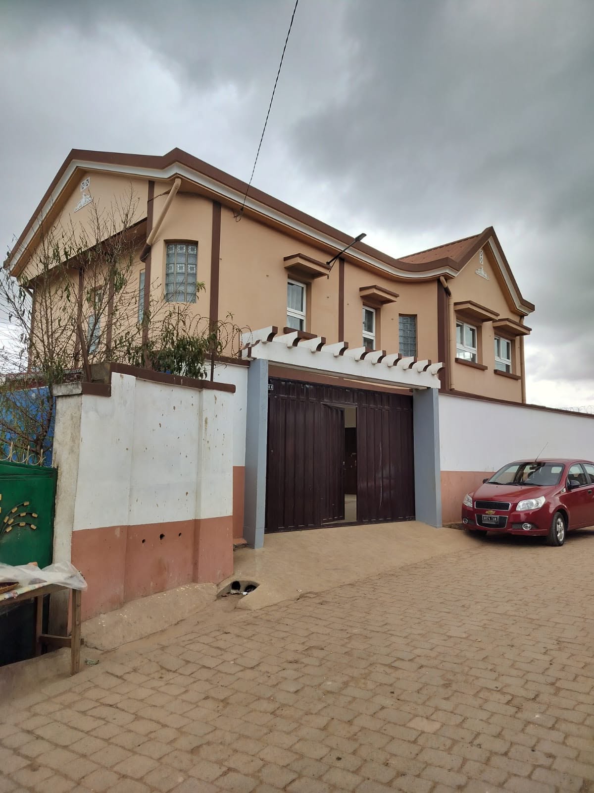 🔥 A VENDRE – SUPERBE VILLA T4 À ITAOSY Marobiby (1er PLAN) 🔥